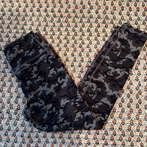 EUC CRZ YOGA Leggings size M - Picture 6 of 8